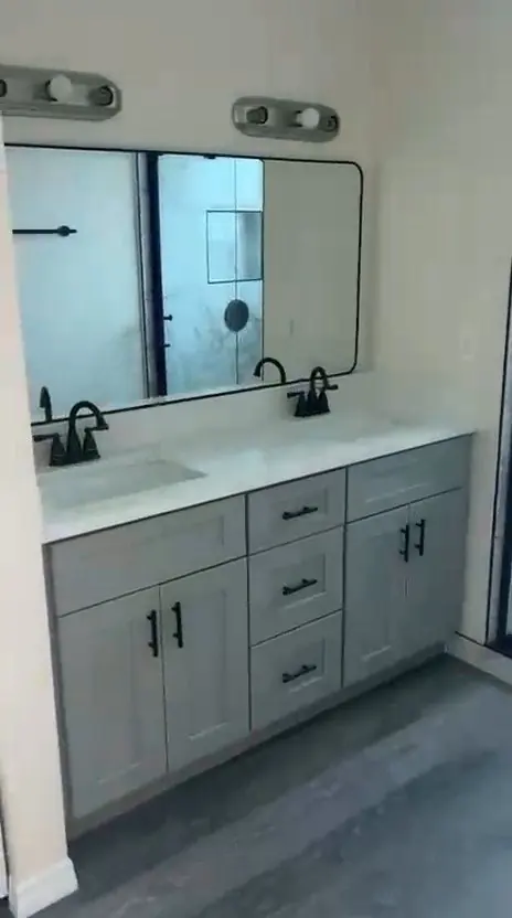 New bathroom vanity and sink